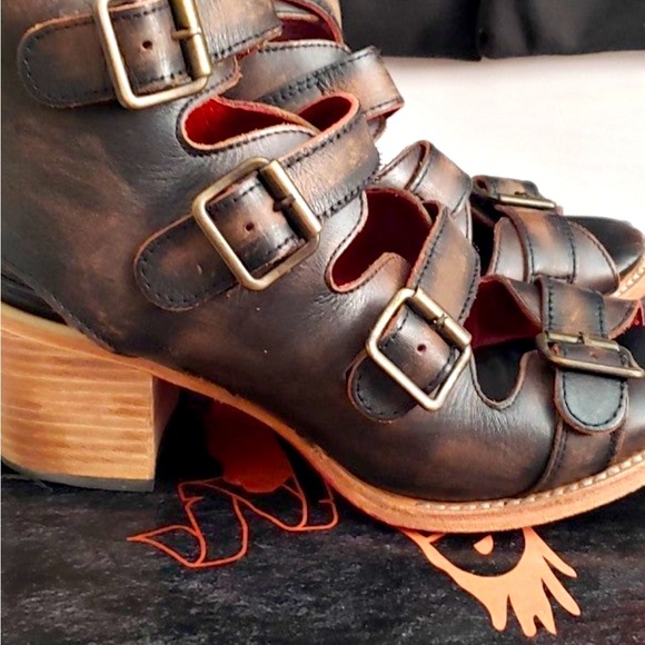 SOLD - Picture 2 of 3